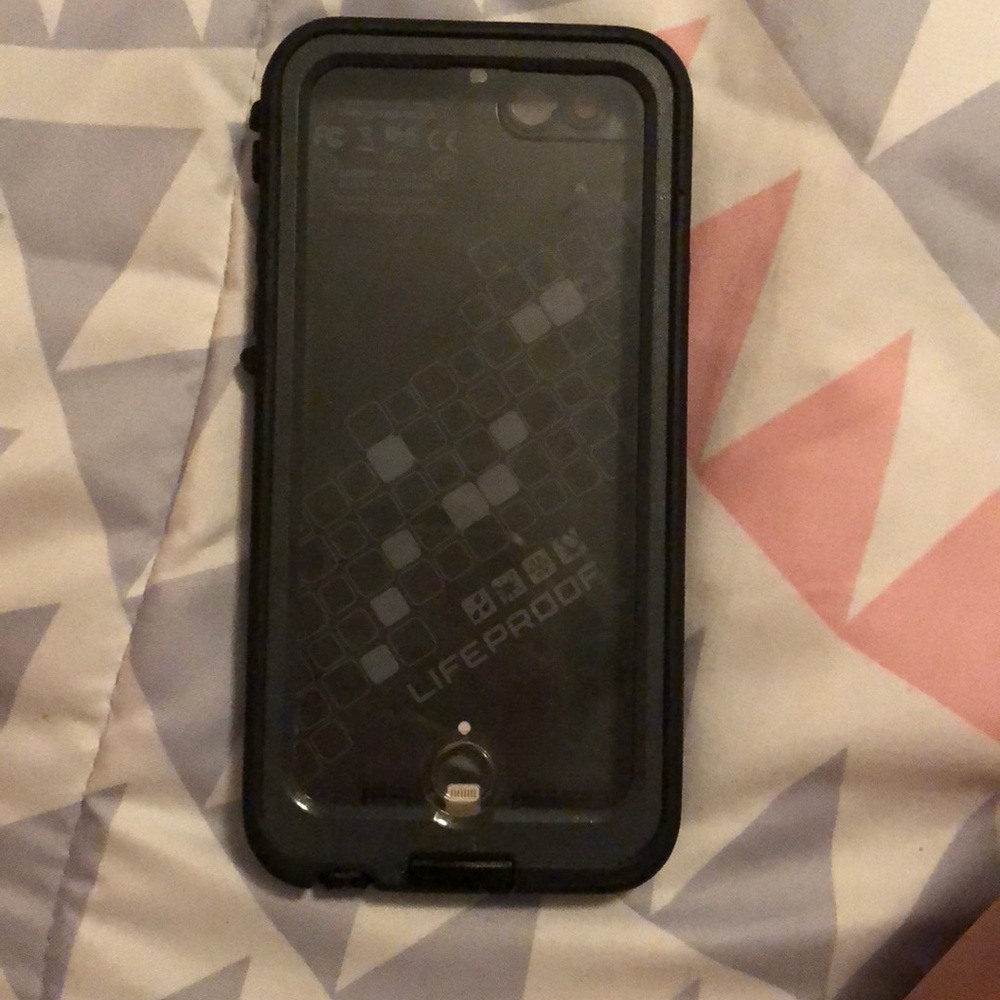 Life proof charging case iPhone 6/6S